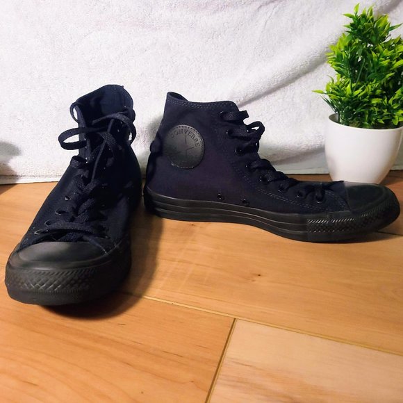 Converse - black high top lace up classic, size 7/9 (mens/womens) - Picture 3 of 4